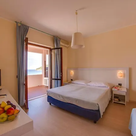 Del Golfo - Dependance 3*