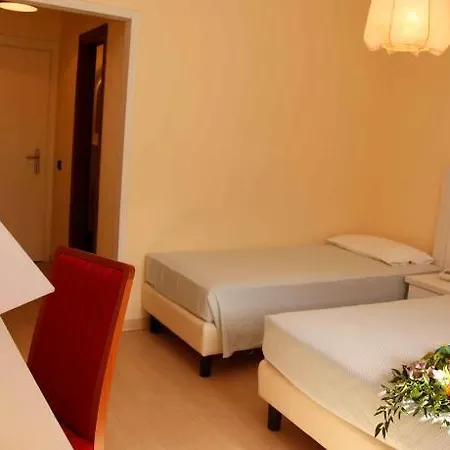 Otel Del Golfo - Dependance 3*